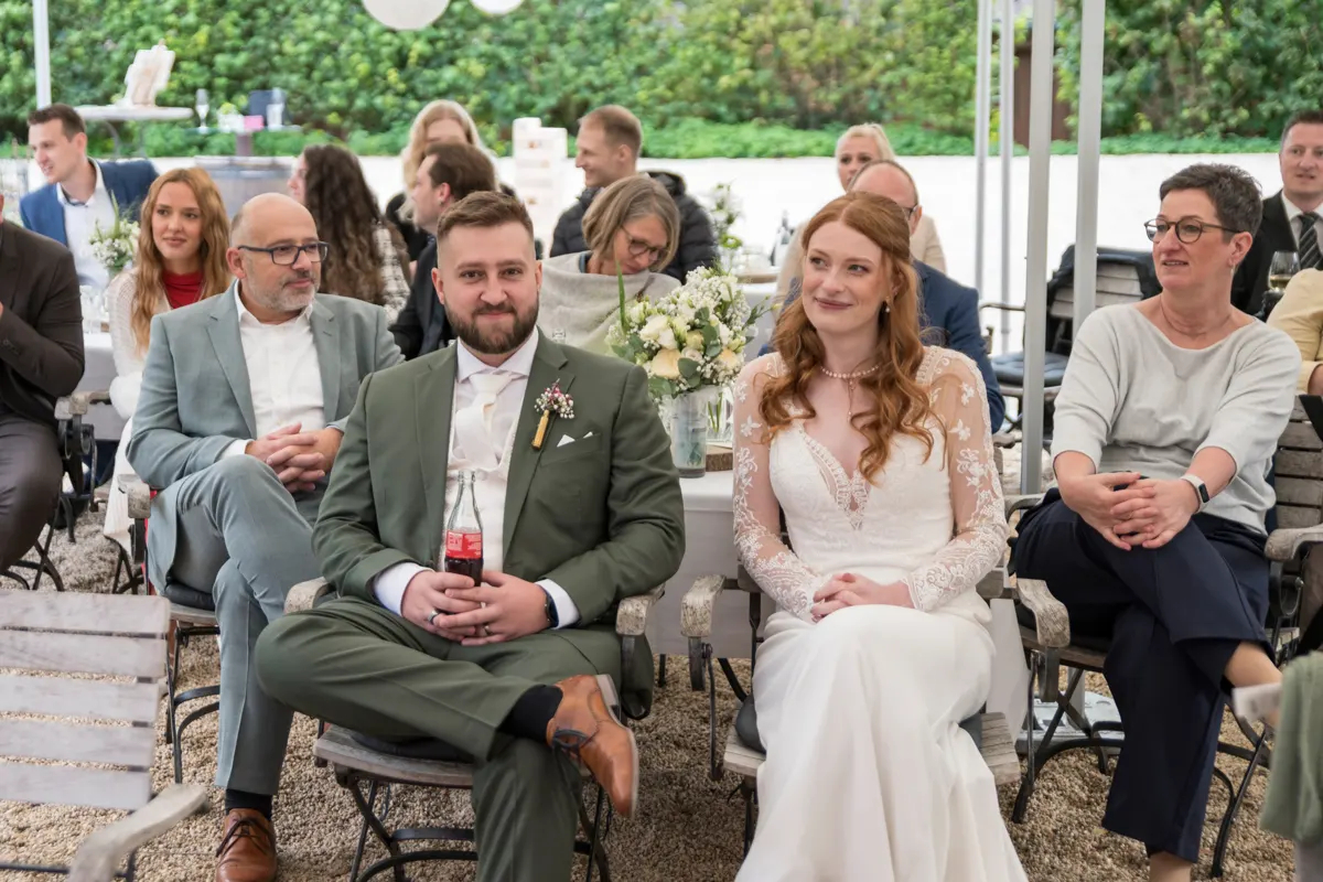 Gäste beim Empfang – Hochzeit Vanessa & Dennis